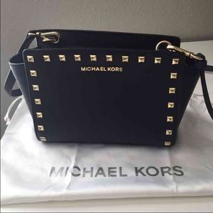 Michael Kors Mini Selma Crossbody